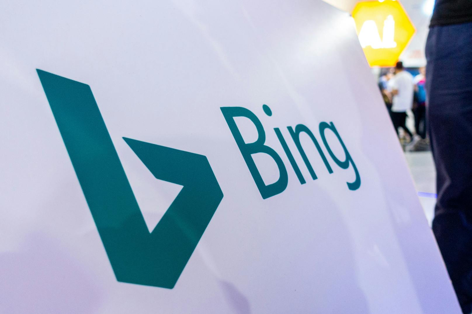 Microsoft Bing ist bis jetzt der erste Browser, der einen KI-gestützten Chatbot integriert hat.