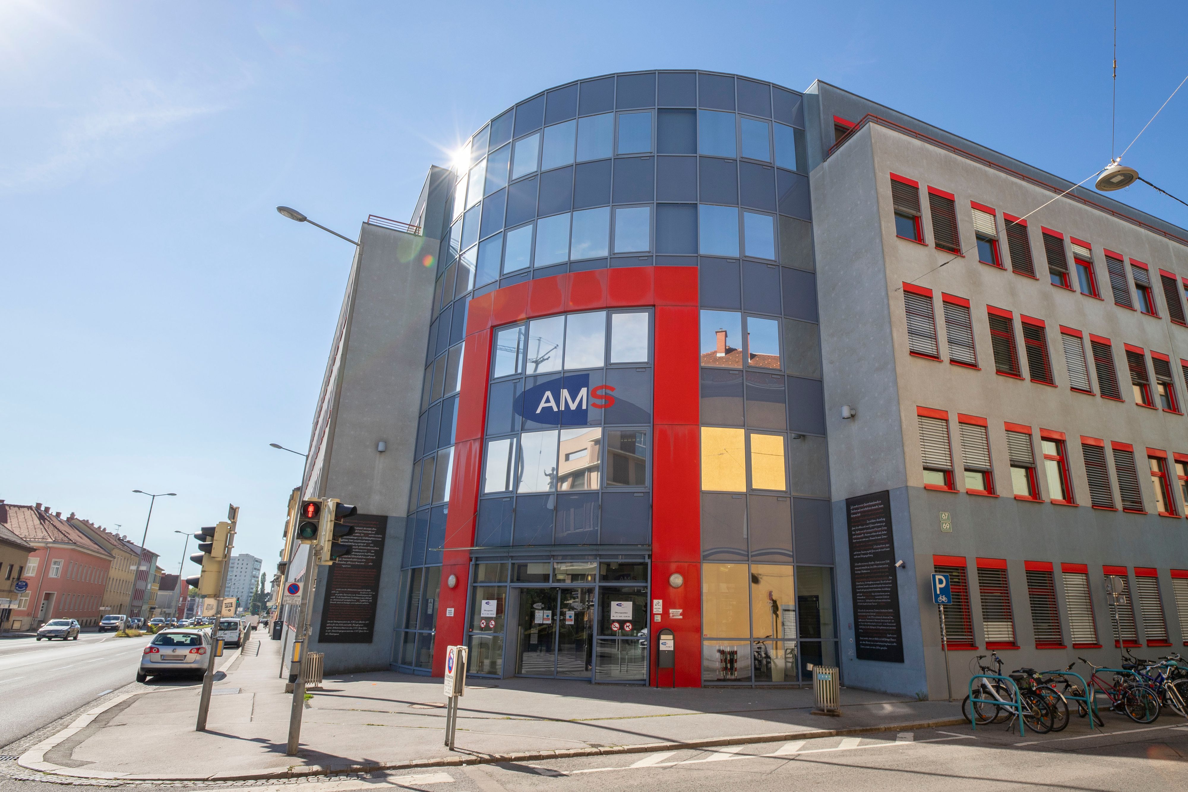 Eine Anzeige der AMS-Beratungsstelle Graz-West (im Bild) brachte die Ermittler auf die Spur des 61-Jährigen. 