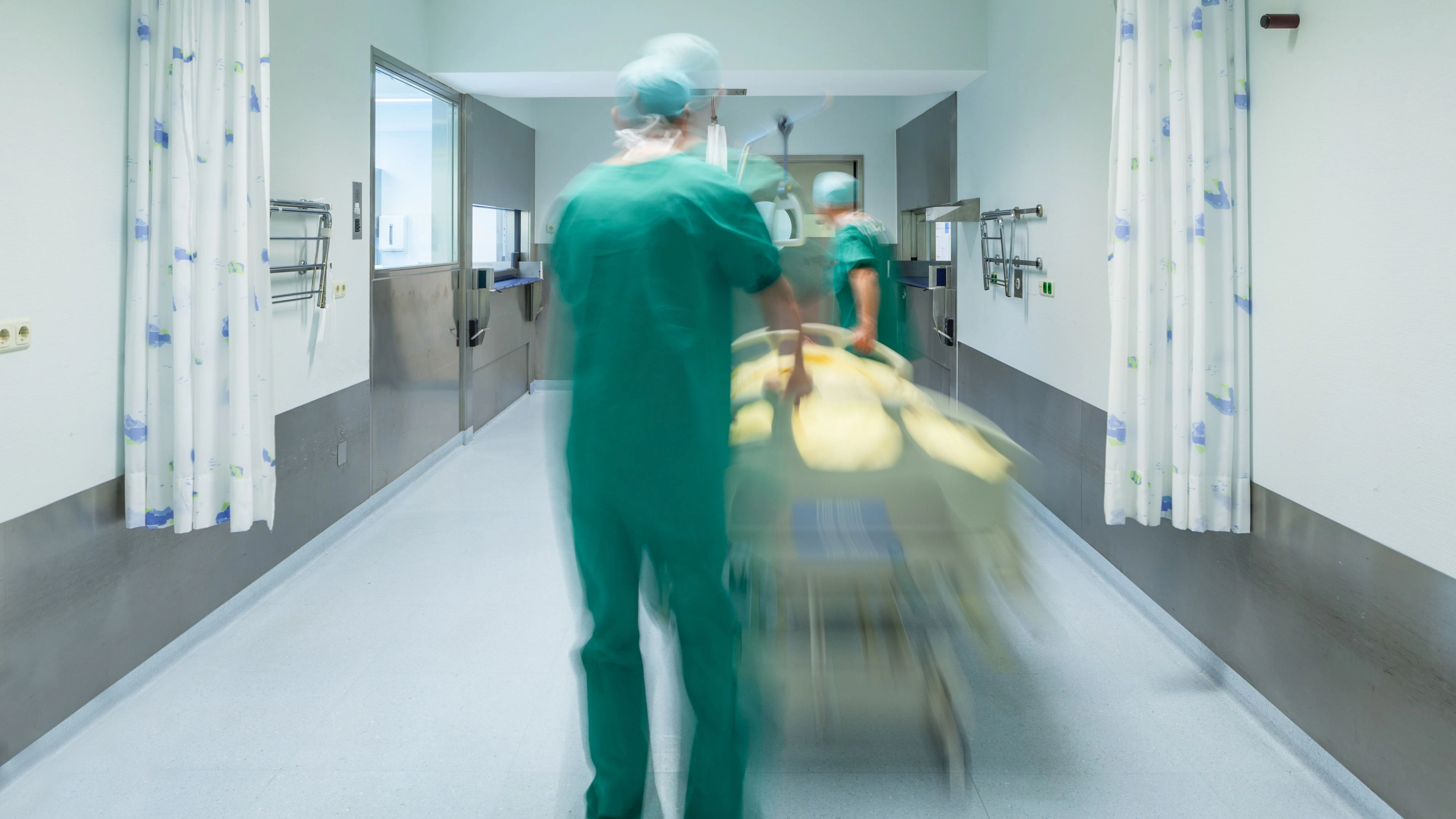 Die heimischen Spitäler kommen an ihre Grenzen. Schuld daran ist nicht das Coronavirus, sondern akuter Personalmangel. Symbolbild.