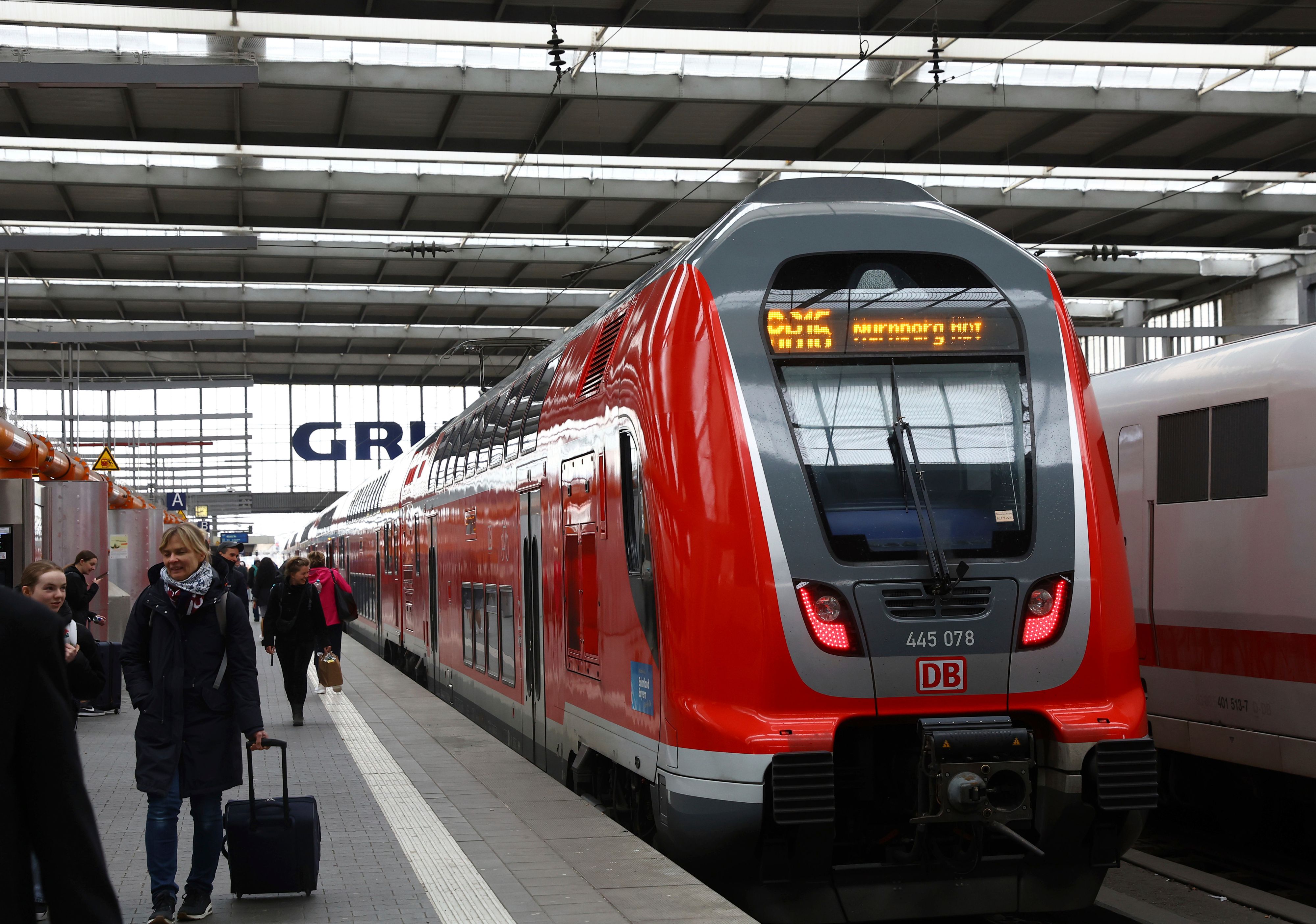 Bei der Bahn wird am Freitag erneut bundesweit gestreikt.