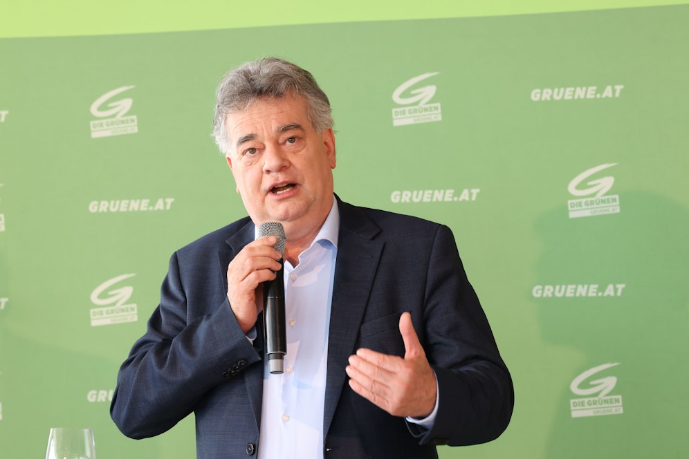 Zeigt sich als brennender Verfachter der CO2-Steuer: Vizekanzler Werner Kogler.