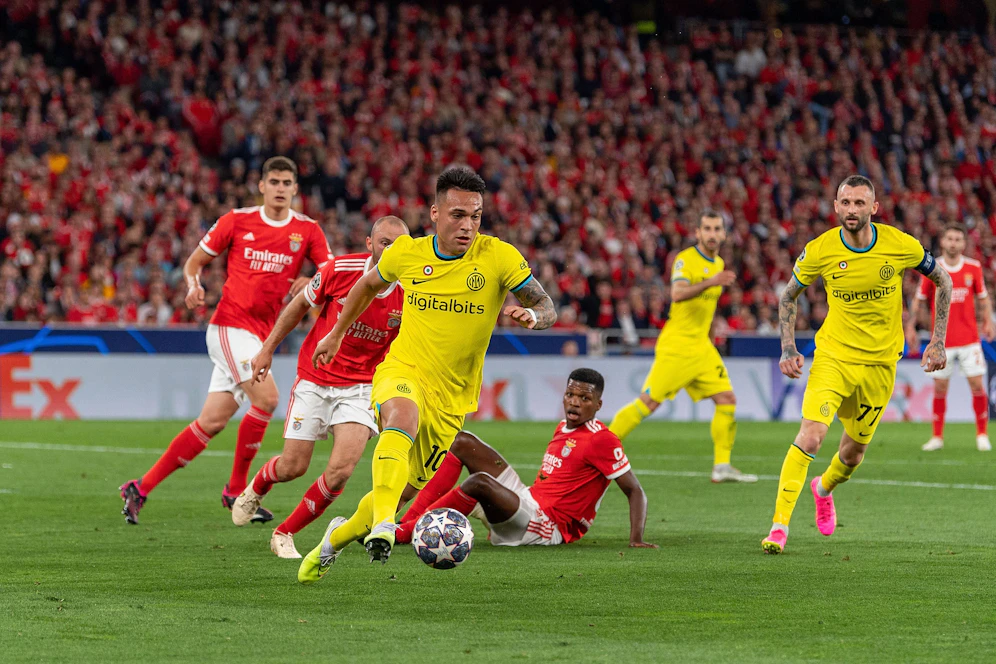 Inter schlug Benfica in Lissabon 2:0.