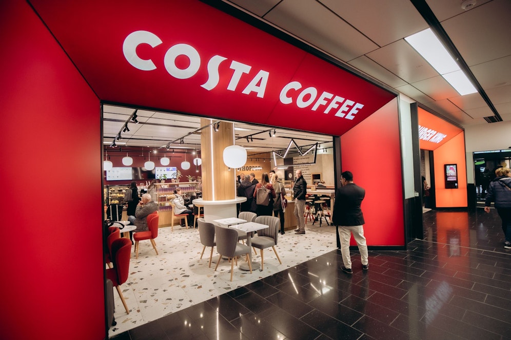 Von nun an auch in Österreich erhältlich: Kaffees und Snacks von Costa Coffee.