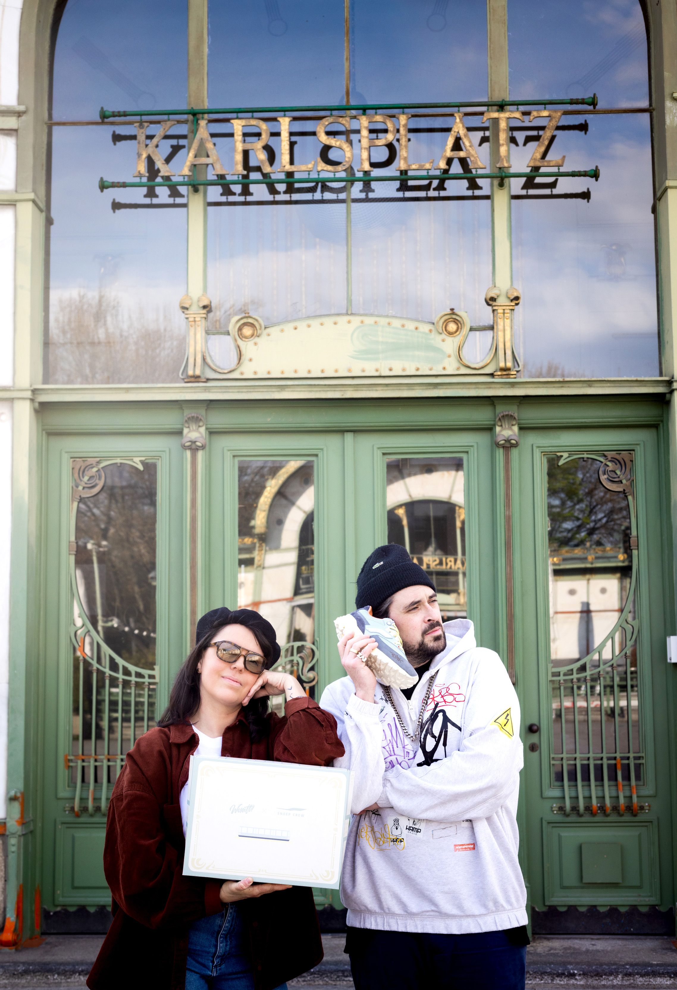 Nora und Florian Kampelmühler kreieren seit 2019 trendige Treter mit Wien-Bezug. 2023 gibt’s jetzt den 