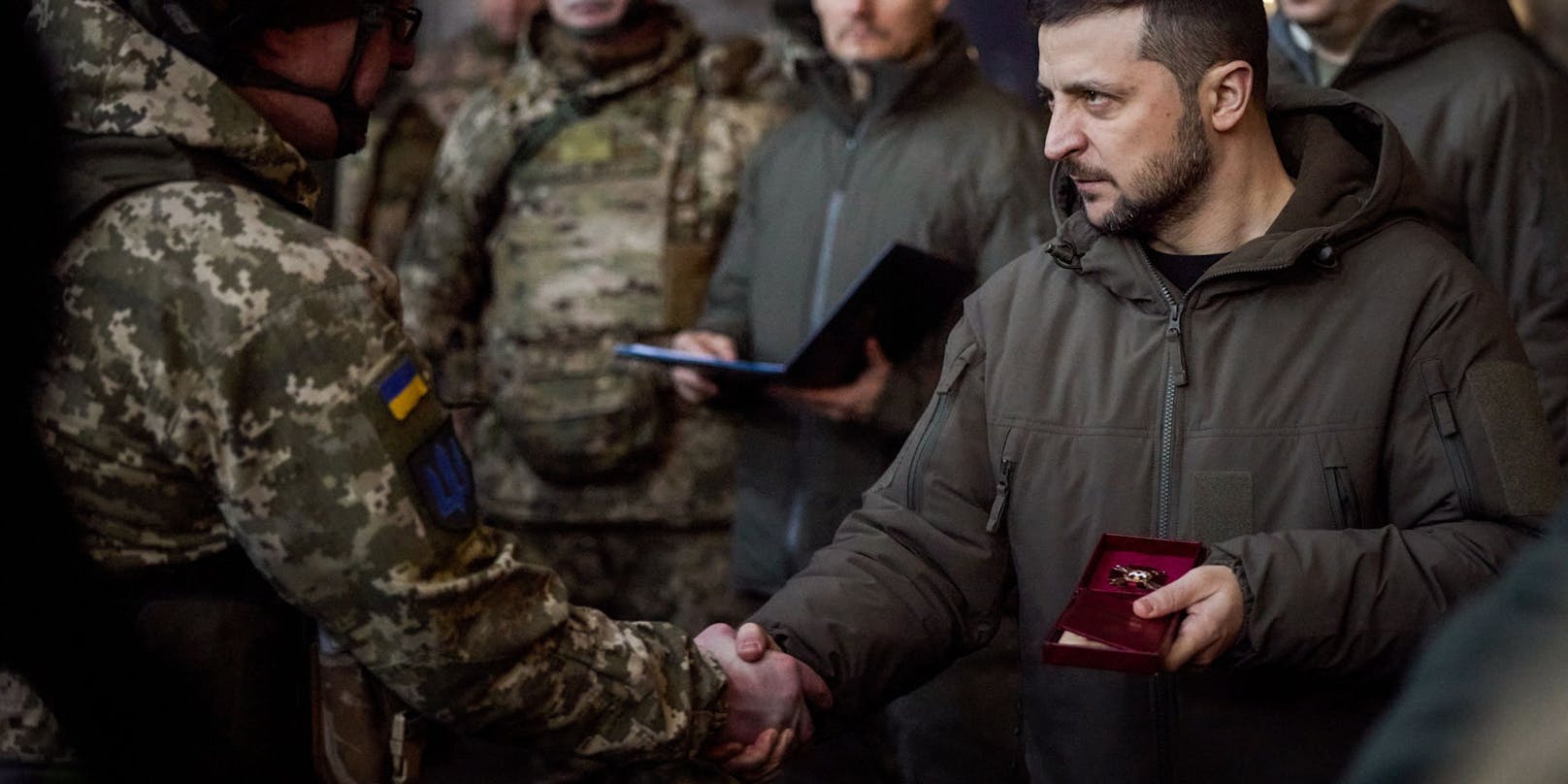 „Sie sind echte Helden, die Hunderte von Kampfeinsätzen erfolgreich absolviert haben“, so Selenski über die ukrainischen Grenzsoldaten.&nbsp;