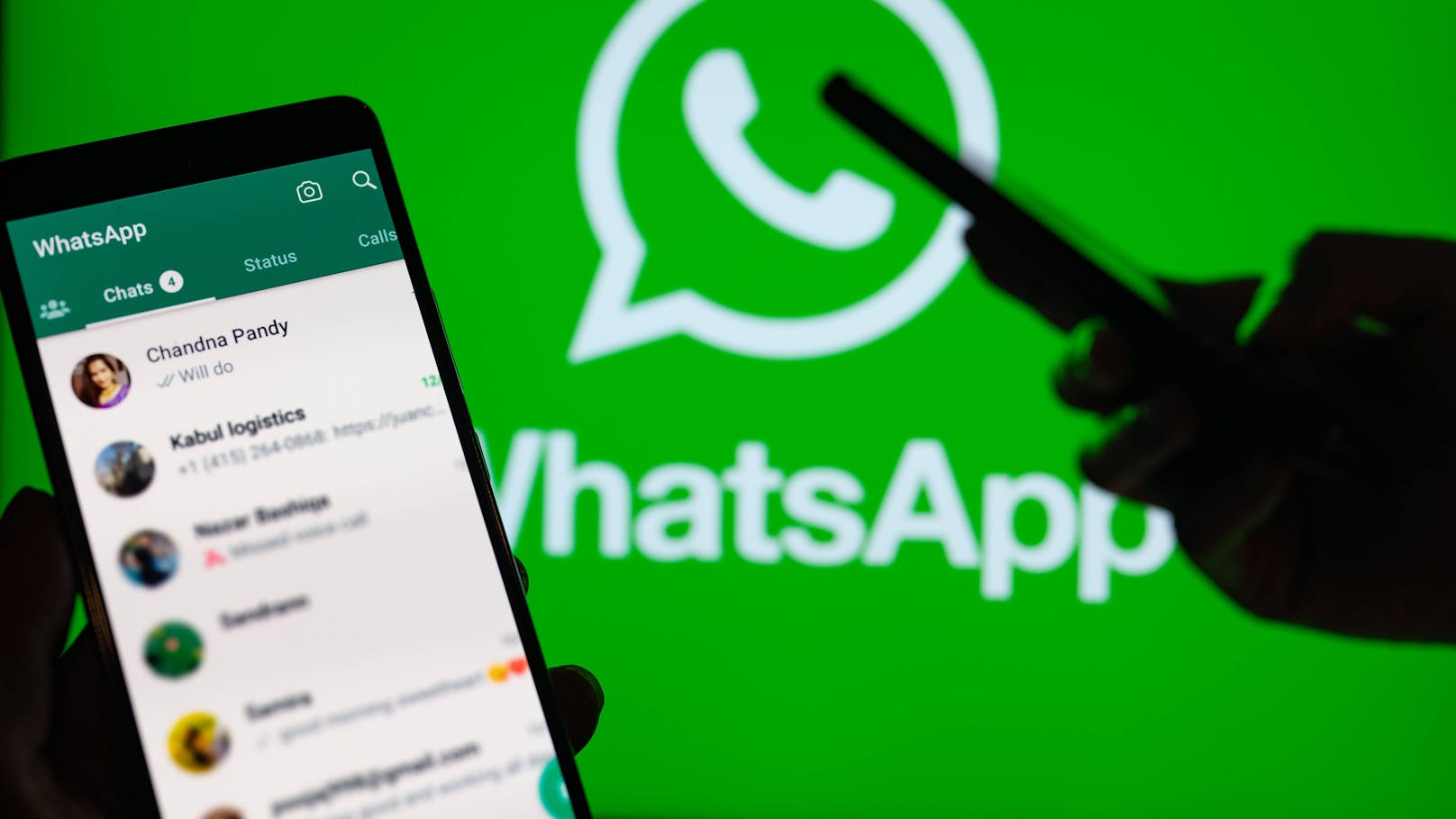 Minister will jetzt WhatsApp in Österreich überwachen