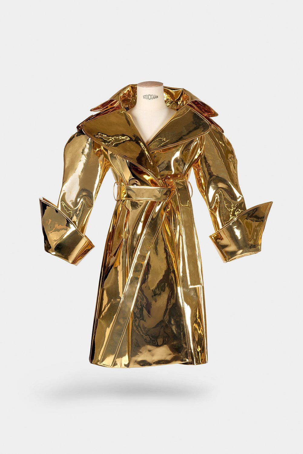 Könnte auch von David Bowie getragen worden sein: Noch drei Tage läuft die Auktion für das Designer-Piece, das Beyoncé im Tiffany's Ad trug.