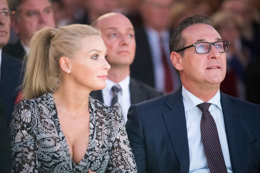 Heinz Christian Strache mit seiner damaligen Ehefrau Philippa Beck. (Archivbild)