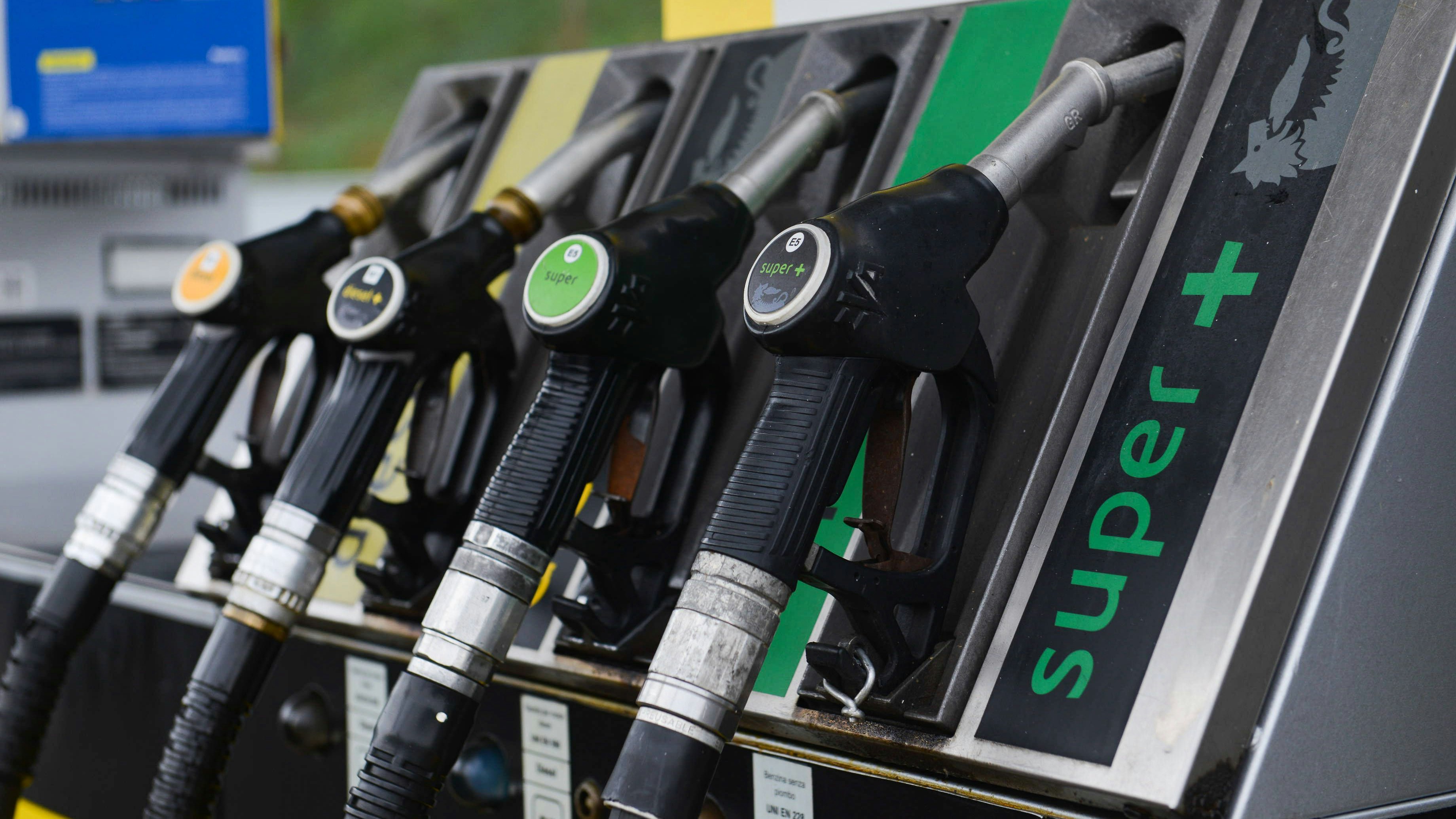 Heute.at - Sprit-Steuer steigt – so viel teurer wird Tanken jetzt