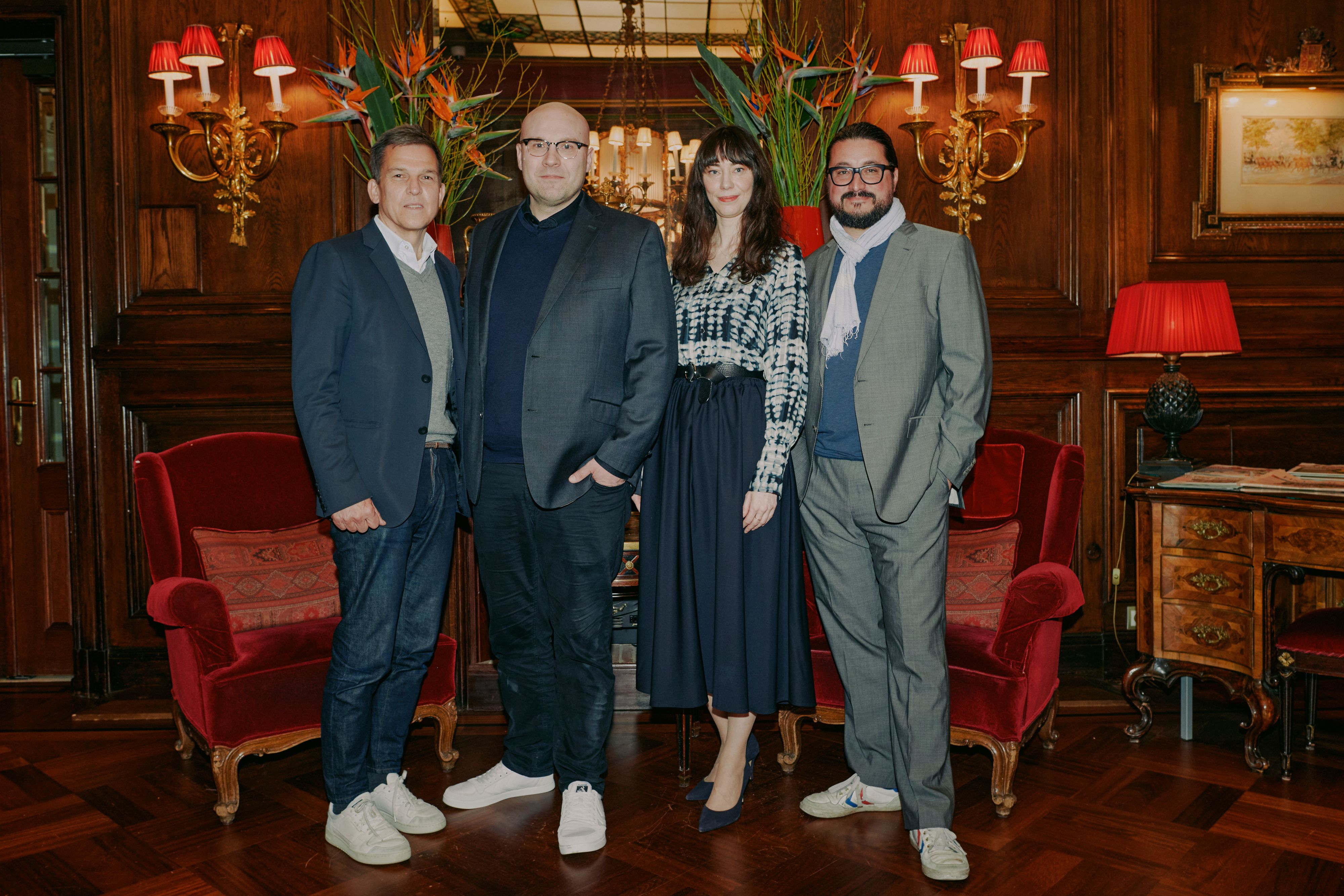 Christoph Schneider (Prime Video), Marc Schlegel (Regisseur), Constanze Schumann (Produzentin), Thomas W. Kiennast (Executive Producer) beim Prime Video Presselunch in Wien (v.l.n.r).