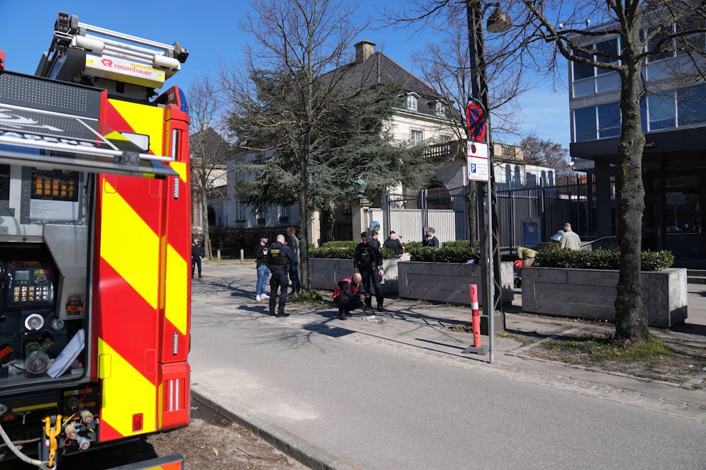 Der junge Mann steckte sich vor der US-Botschaft selbst in Brand.
