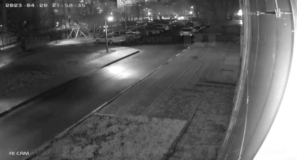 Eine von einem russischen Kampfjet versehentlich ausgelöste schwere Explosion erschütterte die Grossstadt Belgorod unweit der Grenze zur Ukraine.