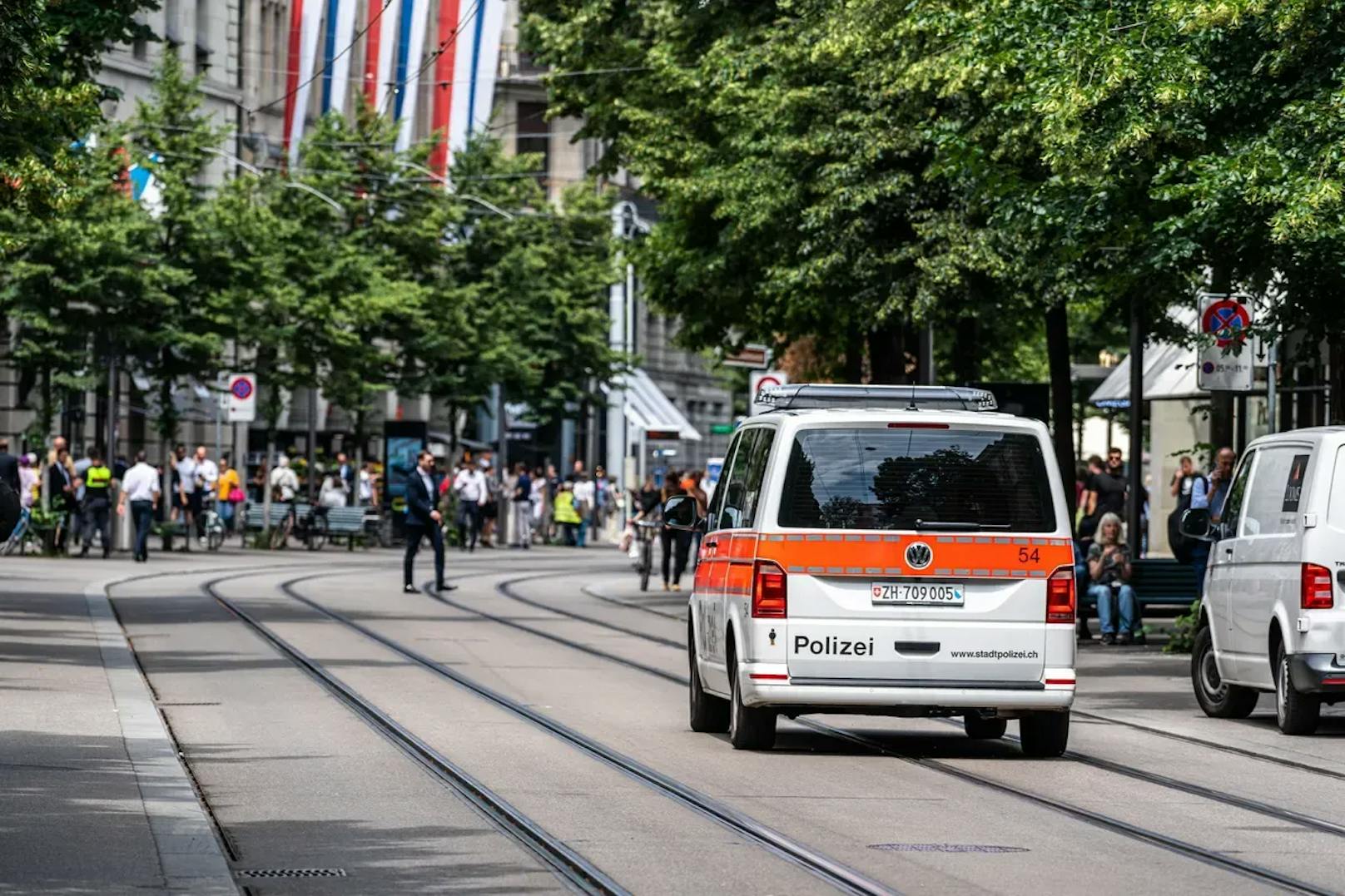 Bereits 2021 waren E-Mail-Adressen der Stadtpolizei Zürich auf der öffentlich gewordenen Kundenliste von Clearview zu finden.