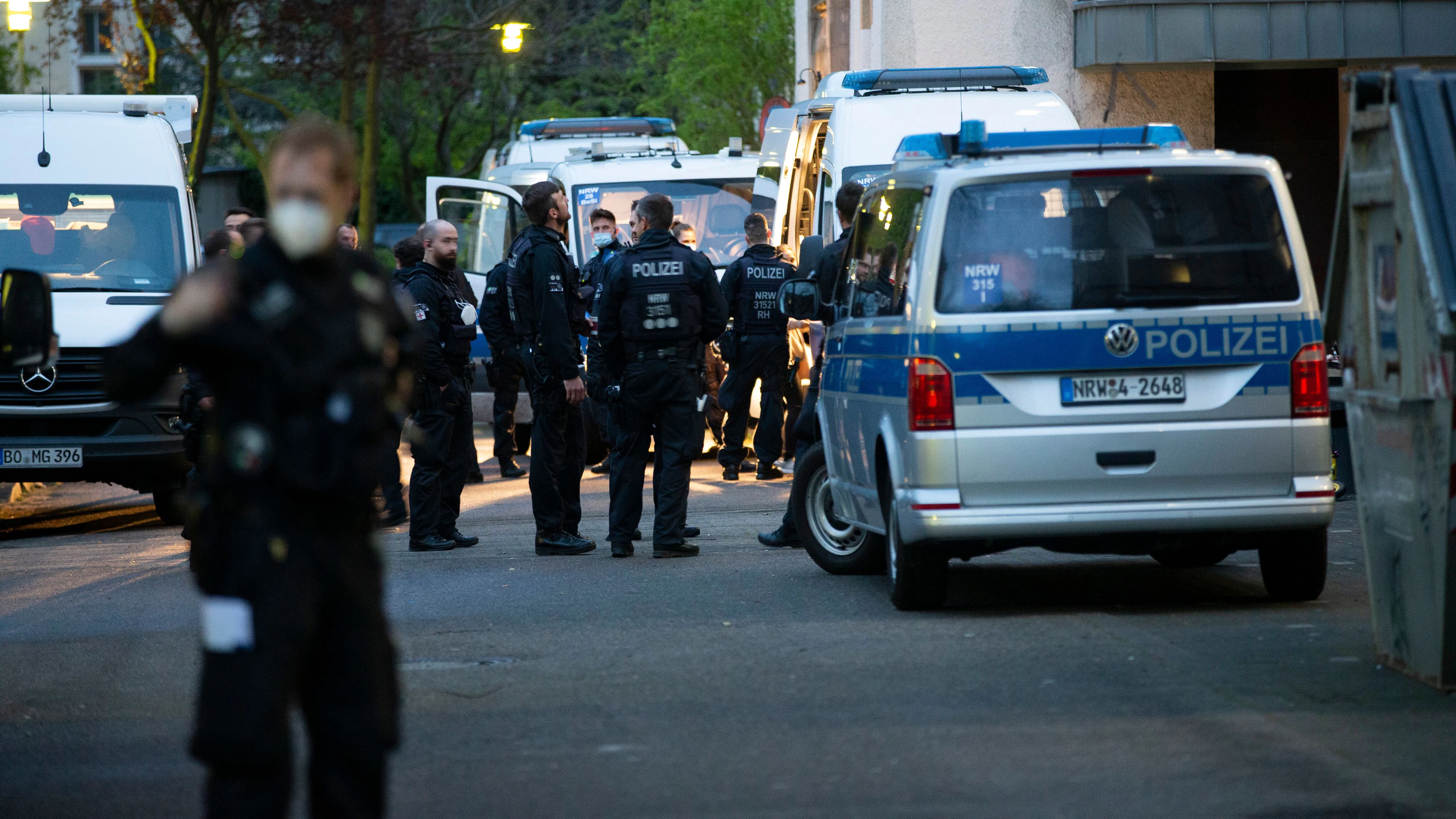 Die Ermittlungen der Polizei laufen.