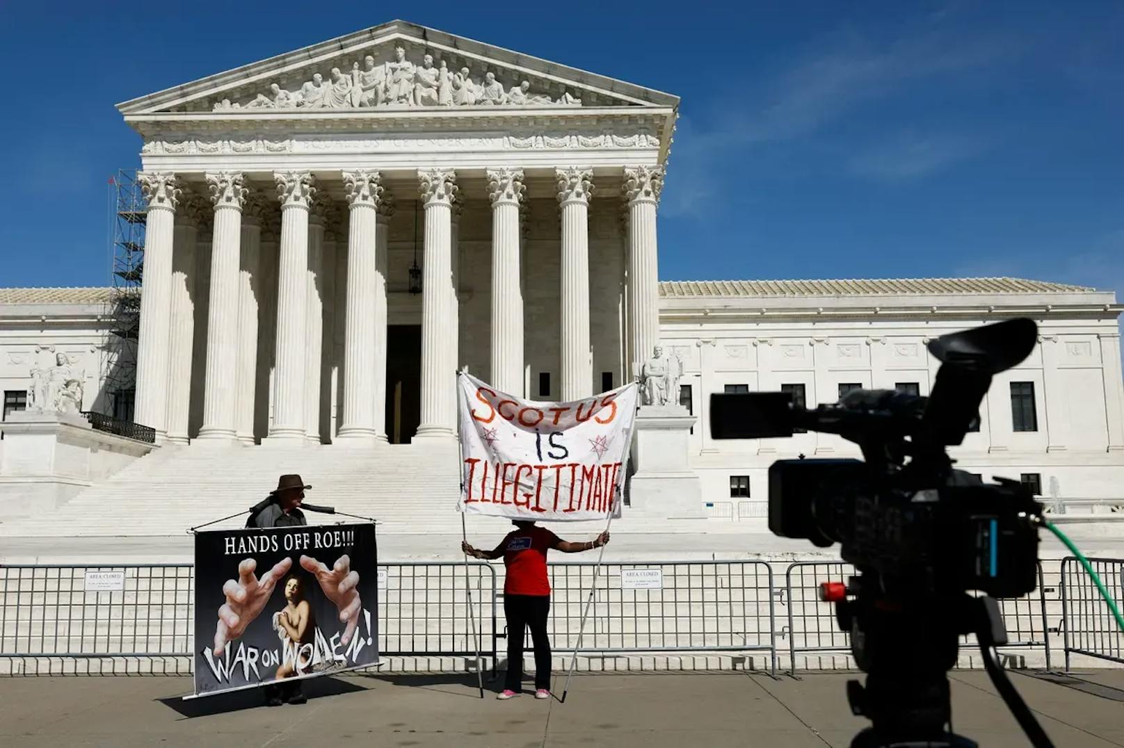 Das Oberste Gericht in Washington erlaubt den Zugang zur Abtreibungspille in den USA für die Dauer des Berufungsverfahrens weiterhin.
