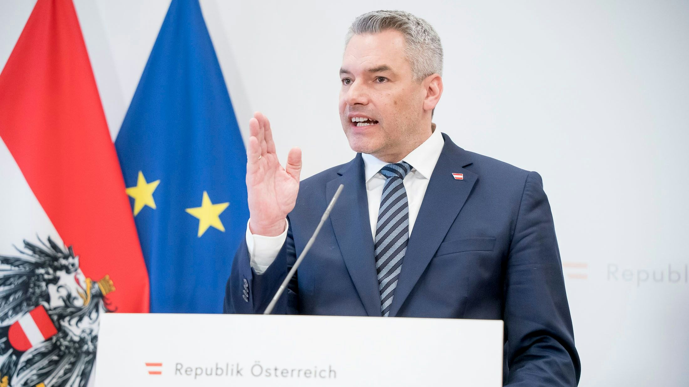 Bundeskanzler Karl Nehammer (ÖVP) bricht am Montag zu einer viertägigen Afrikareise auf.