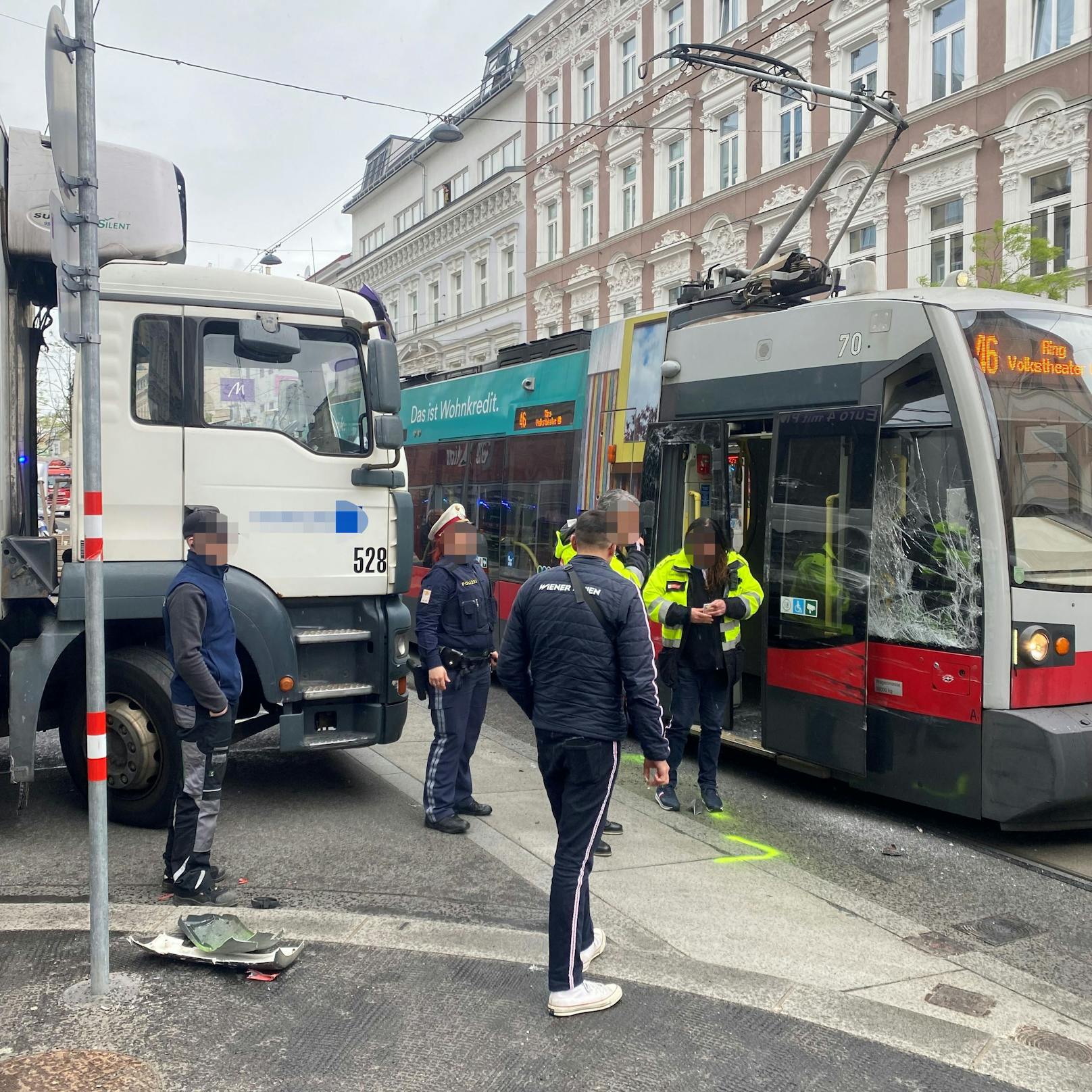 Crash auf der Thaliastraße (Wien-Ottakring)