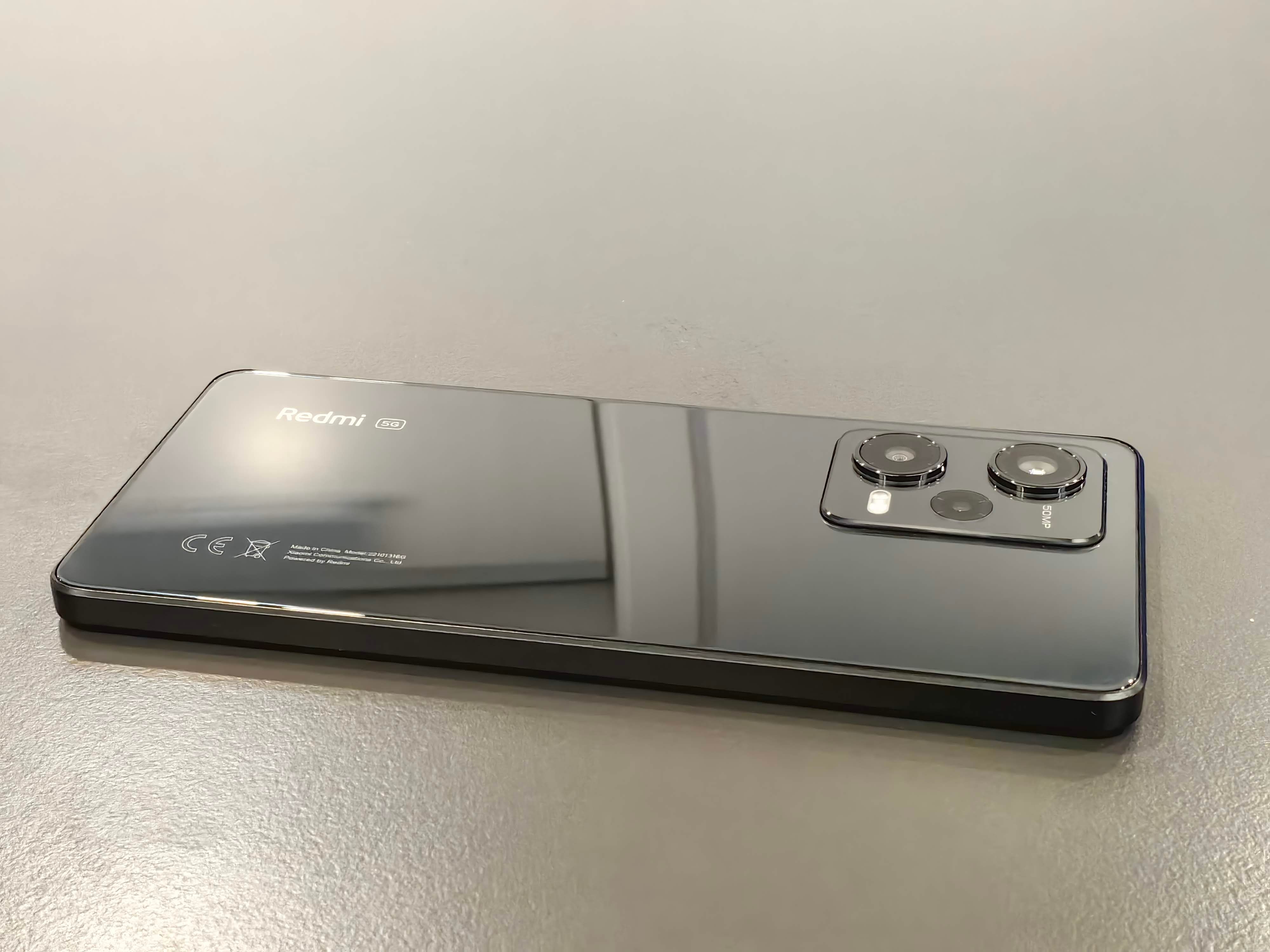 Sieht schick aus und ist sehr gut verarbeitet: Das neue Redmi Note 12 Pro 5G.