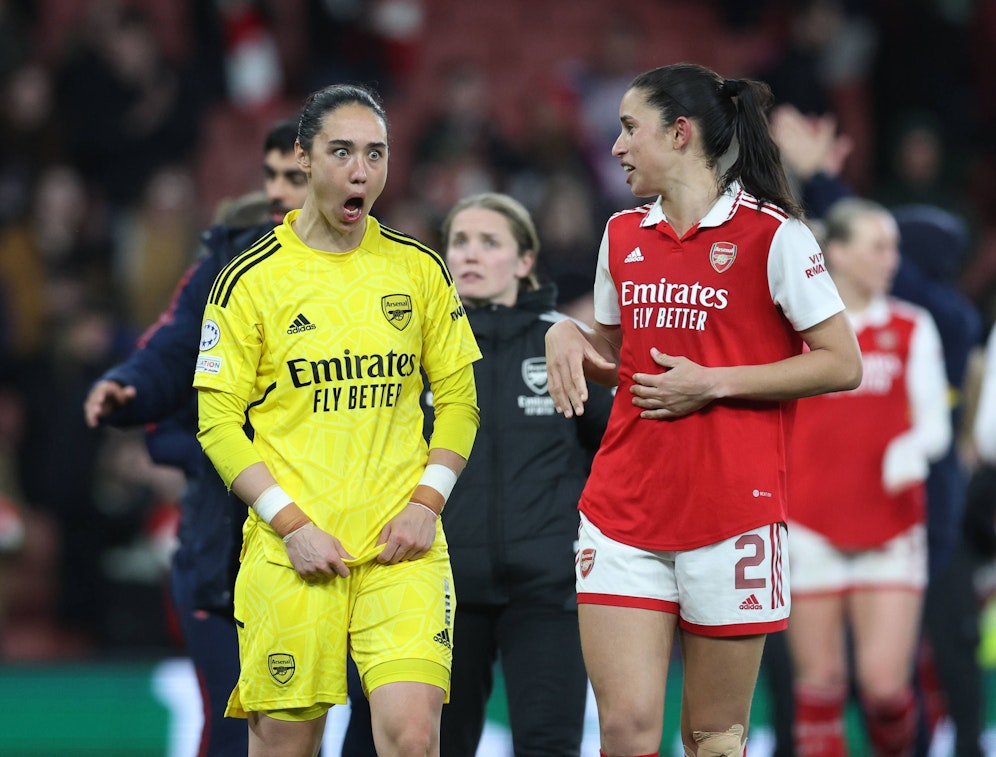 Schreckmoment für Manuela Zinsberger (l.)