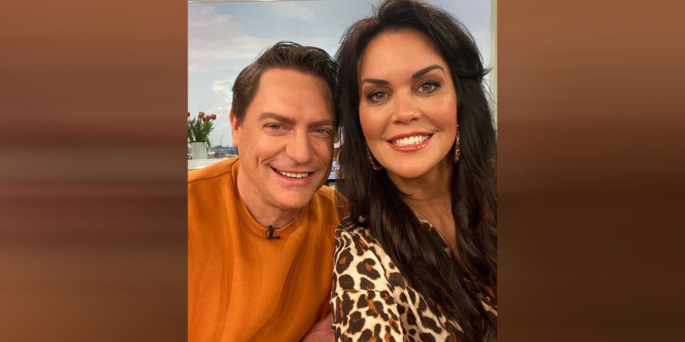 Martina Reuter moderiert zusammen mit Benjamin Bieneck das Sat.1-Frühstücksfernsehen. 