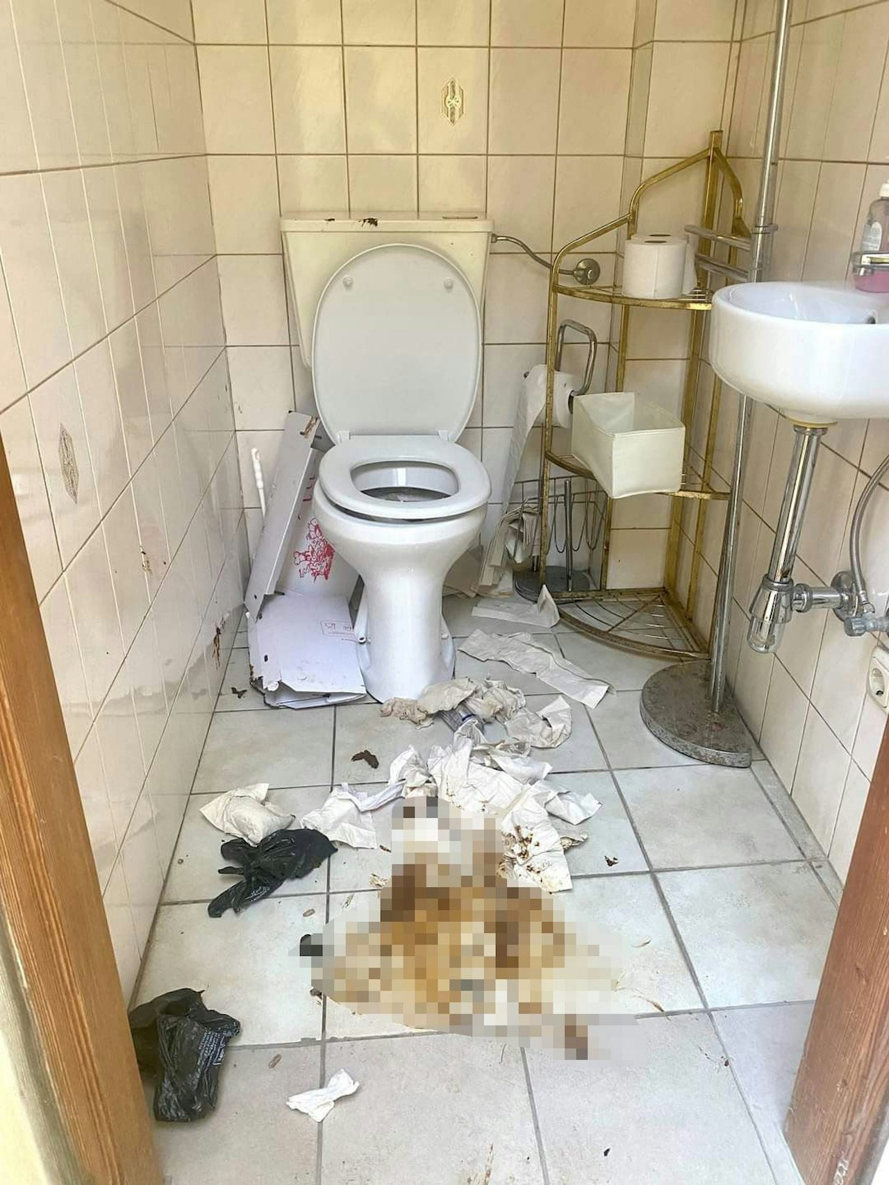 Heute.at - Touristen-WC auf Schloss verwüstet – Zeugen gesucht