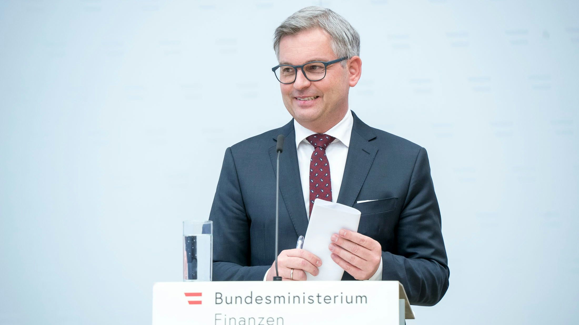 Setzt nicht den Sparstift, sondern den Stabilitätsstift an: Finanzminister Magnus Brunner.