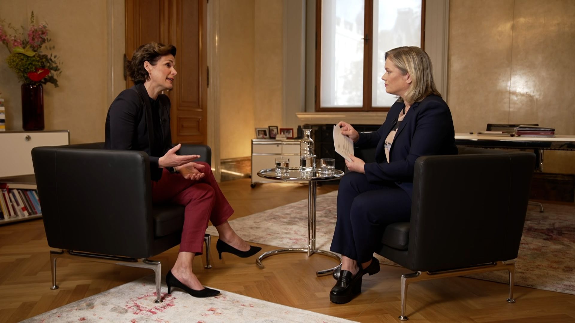 SPÖ-Parteichefin Pamela Rendi-Wagner stellt sich den Fragen von PULS 24 Infodirektorin Corinna Milborn.