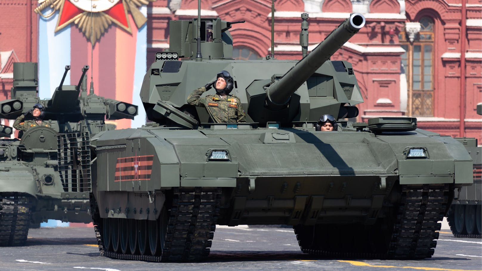 T-14 "Armata": Bislang war Russlands modernster Kampfpanzer reines Paraden-Gerät.