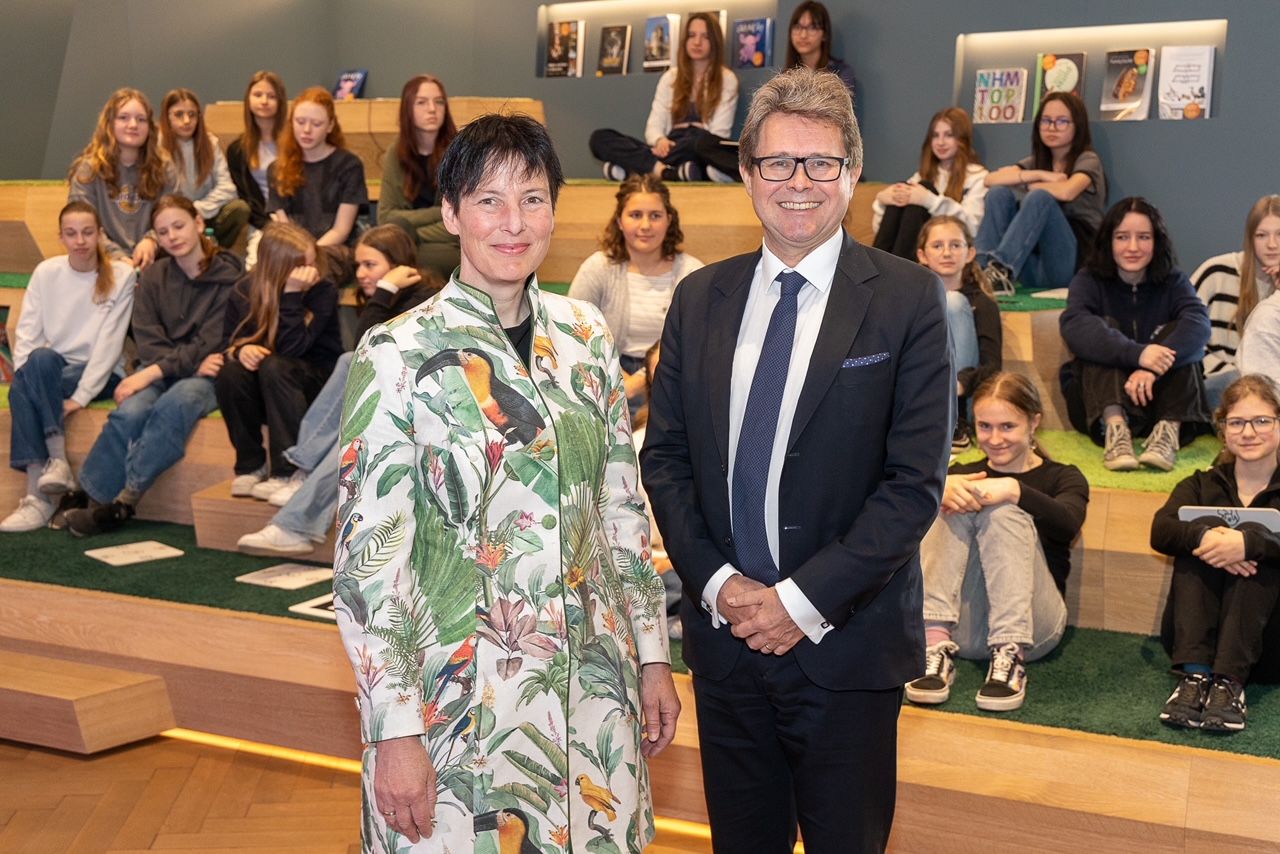 Bildungsminister Martin Polaschek und Dr. Katrin Vohland, Generaldirektorin des Natruhistorischen Museums