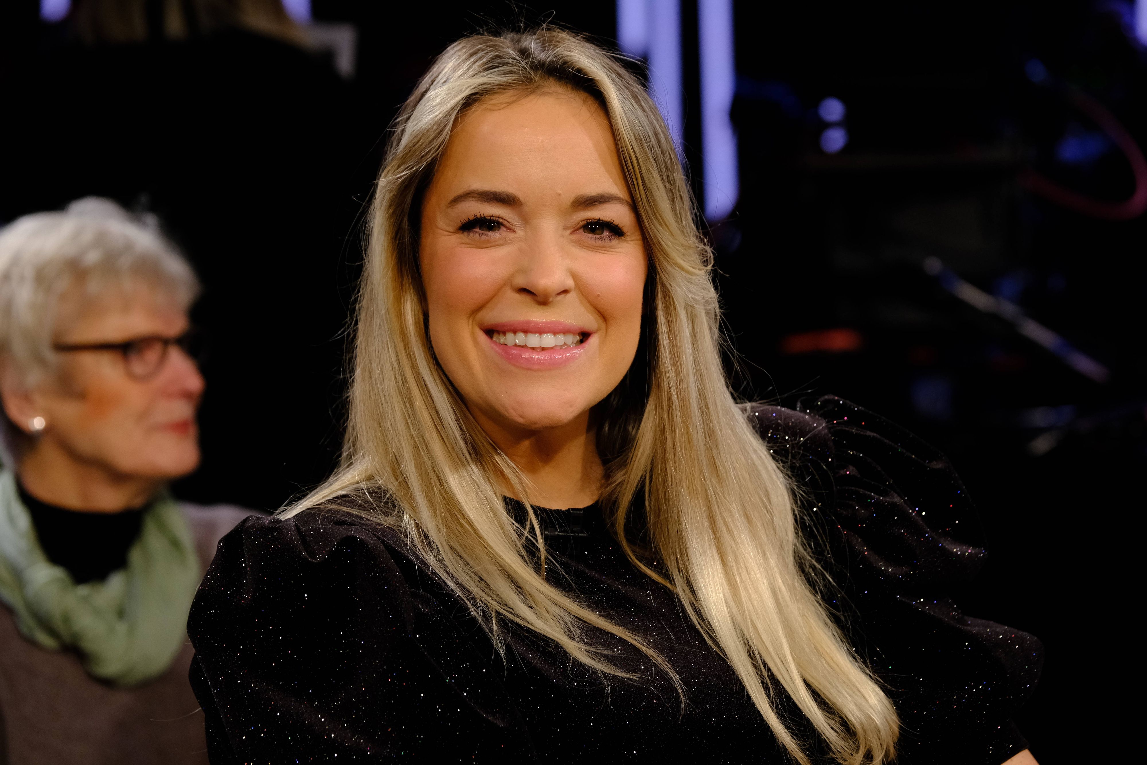 Marina Hoermanseder meldet sich mit zuckersüßen Neuigkeiten 