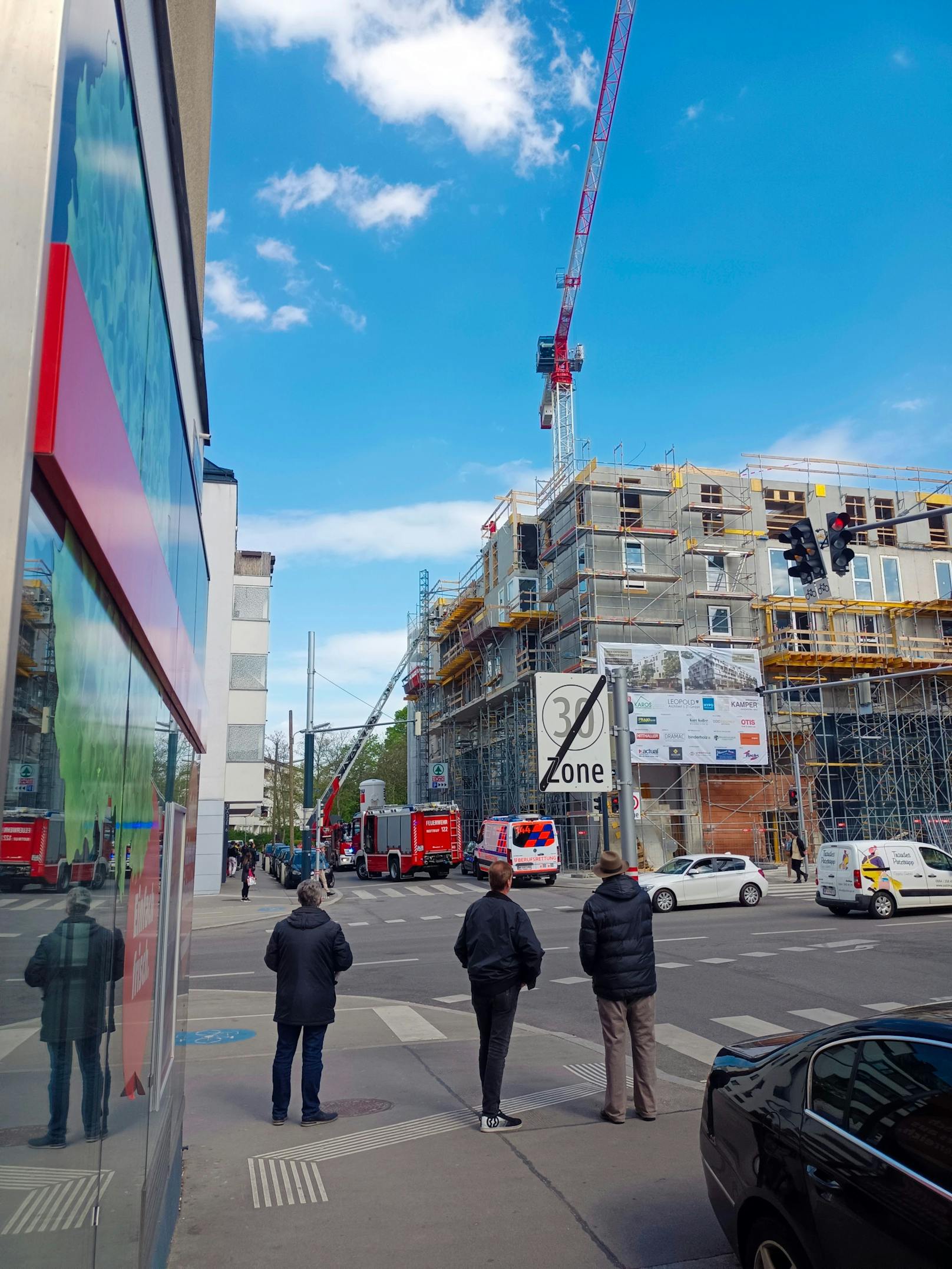 Schwerer Unfall auf einer Baustelle in Wien-Favoriten!