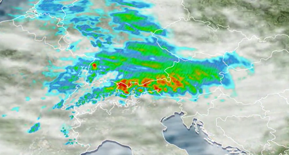 Am späten Freitagnachmittag erfasst die Regenfront auch den Osten.