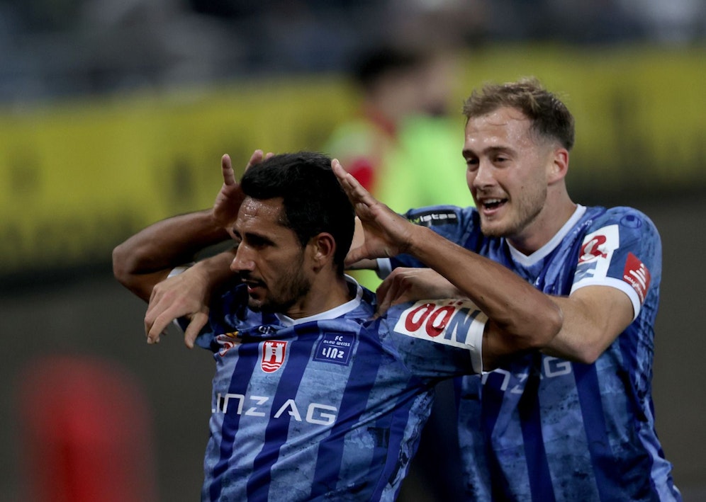 Blau Weiß Linz schlägt den GAK. 