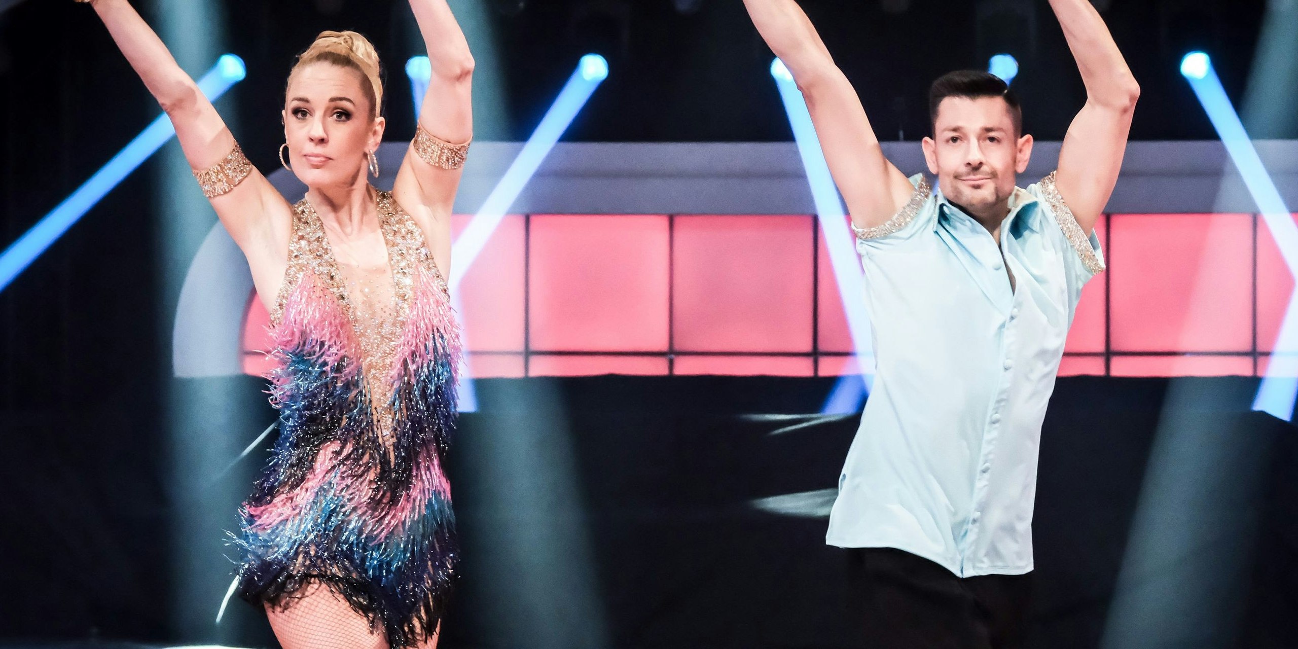 Lilian Klebow und Florian Gschaider präsentieren einen Jive zu "Made You Look" ...