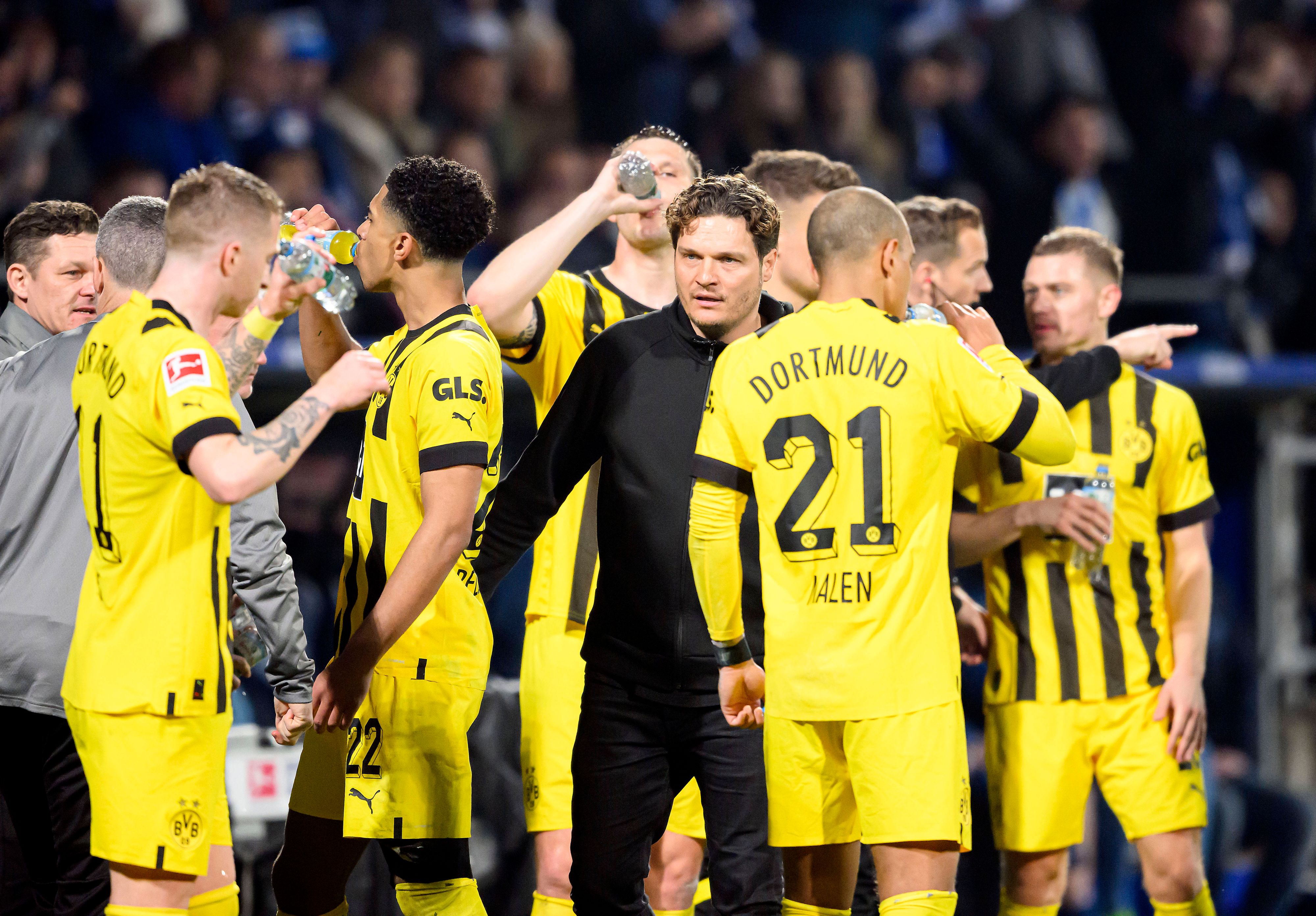 Dortmund-Coach Edin Terzic war sichtlich angefressen. 