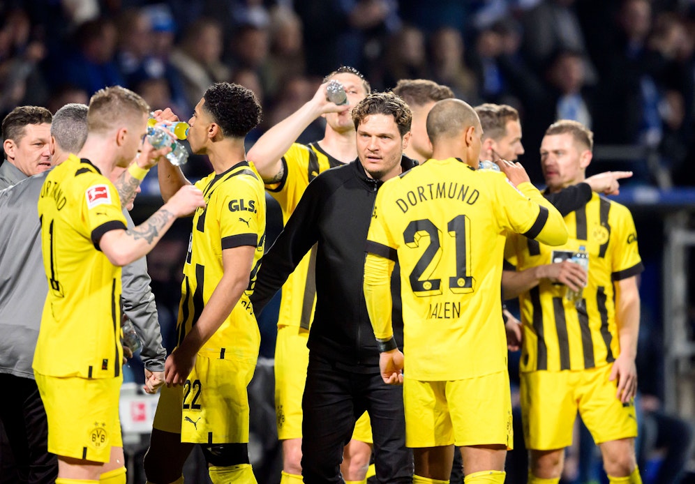 Dortmund-Coach Edin Terzic war sichtlich angefressen. 