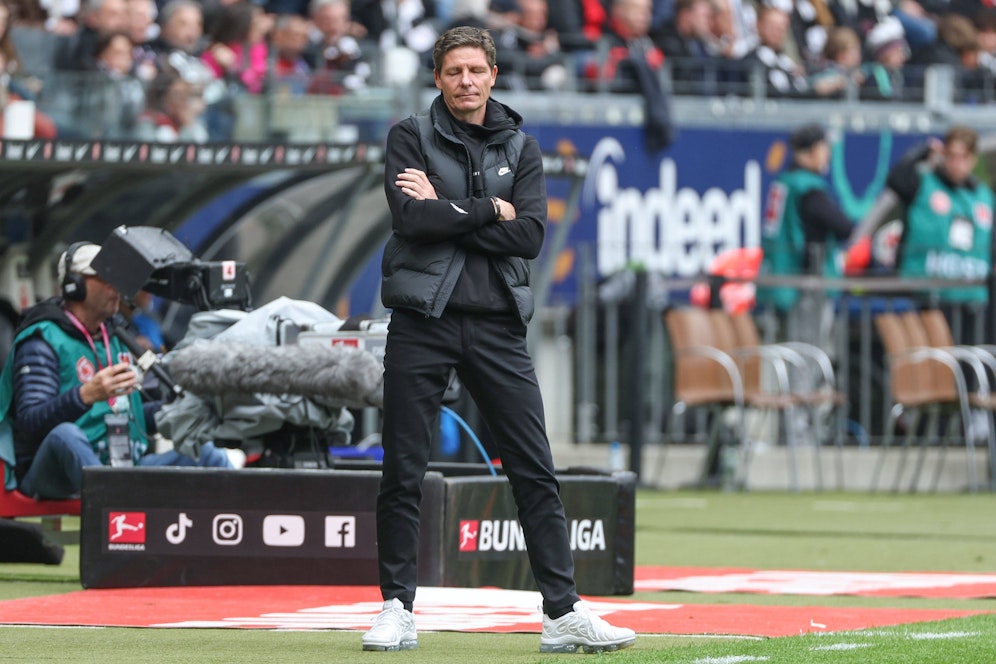 Eintracht Frankfurt mit Coach Oliver Glasner kann weiter nicht gewinnen. 