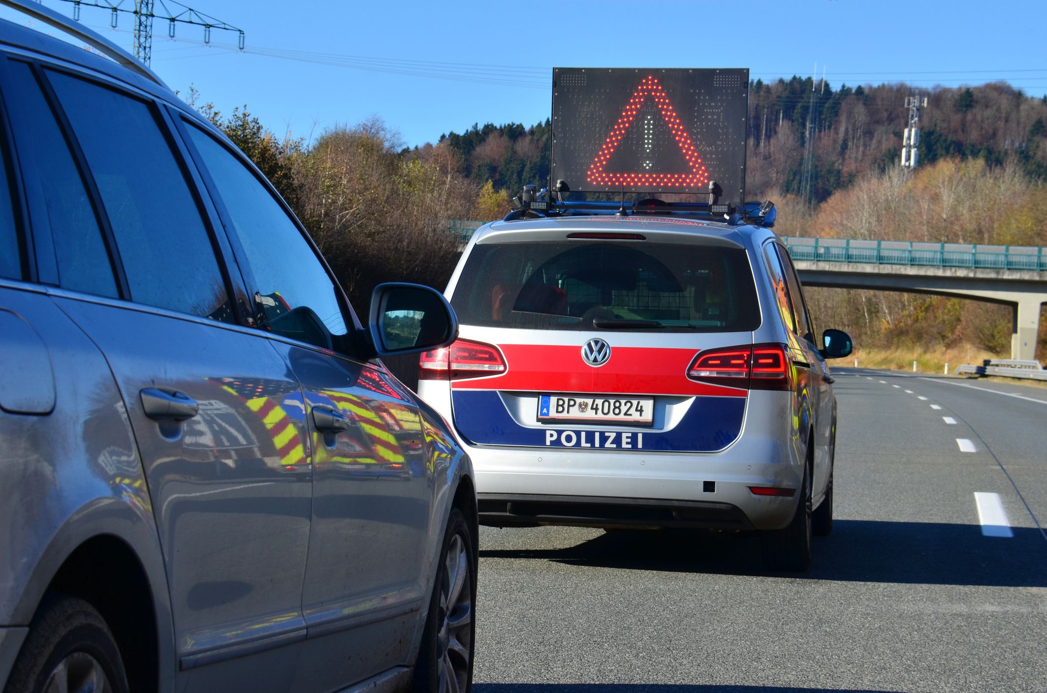 Polizisten konnten die Familie anhalten. (Symbolbild)