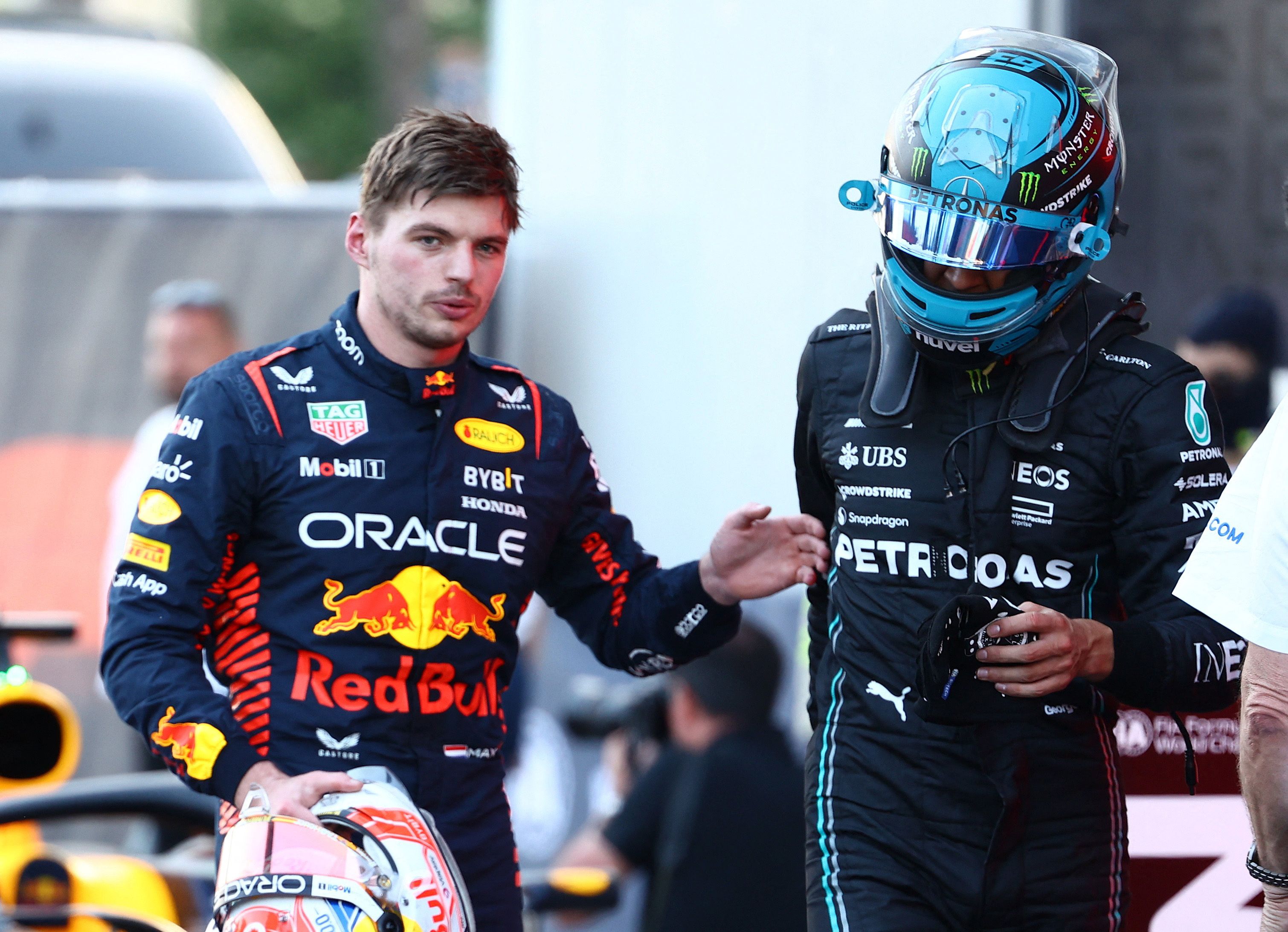 Max Verstappen geht mit seinem Rivalen George Russell hart ins Gericht. 