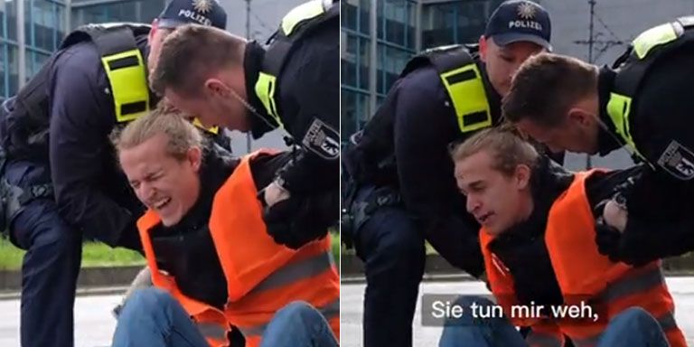 «Sie müssen mir nicht wehtun, ich lasse mich friedlich wegtragen», sagt ein Aktivist der Letzten Generation. Gegen ihn seien bereits in der Vergangenheit Schmerzgriffe angewendet worden.