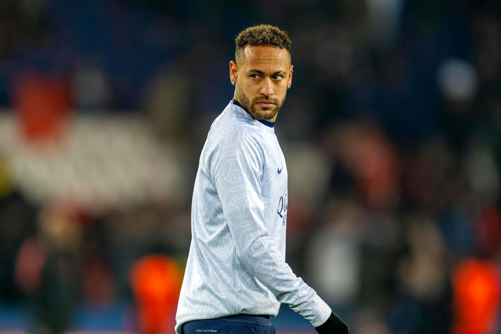 Fußball-Star Neymar könnte in die Premier League wechseln. 