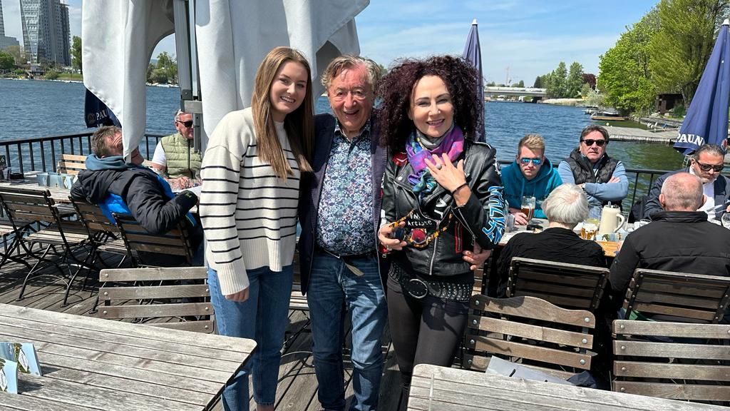 Richard Lugner mit seiner Exfrau Christina "Mausi" Lugner und seiner Nichte Anna.