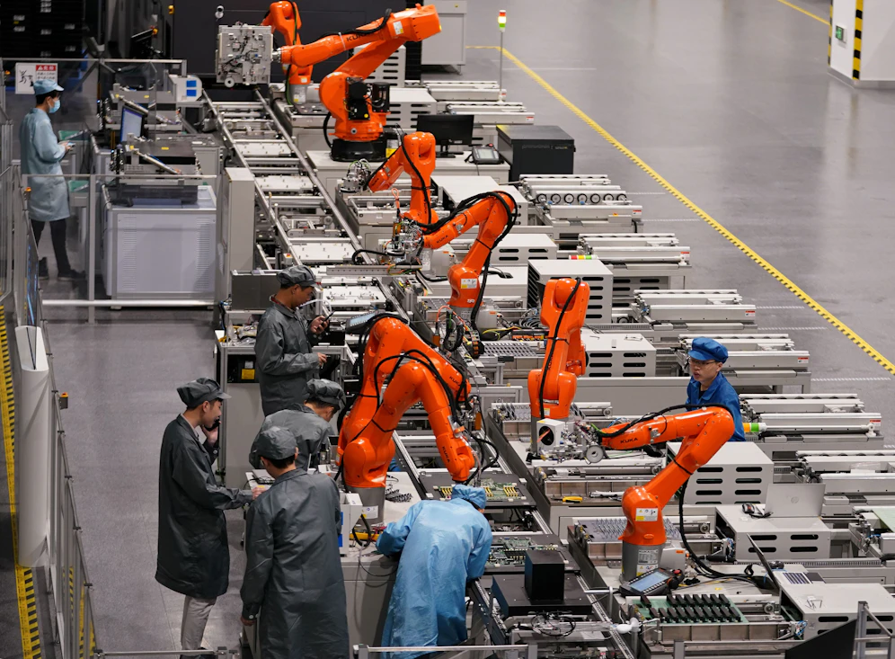 Chinas Industrie hat im April deutlich an Schwung verloren.