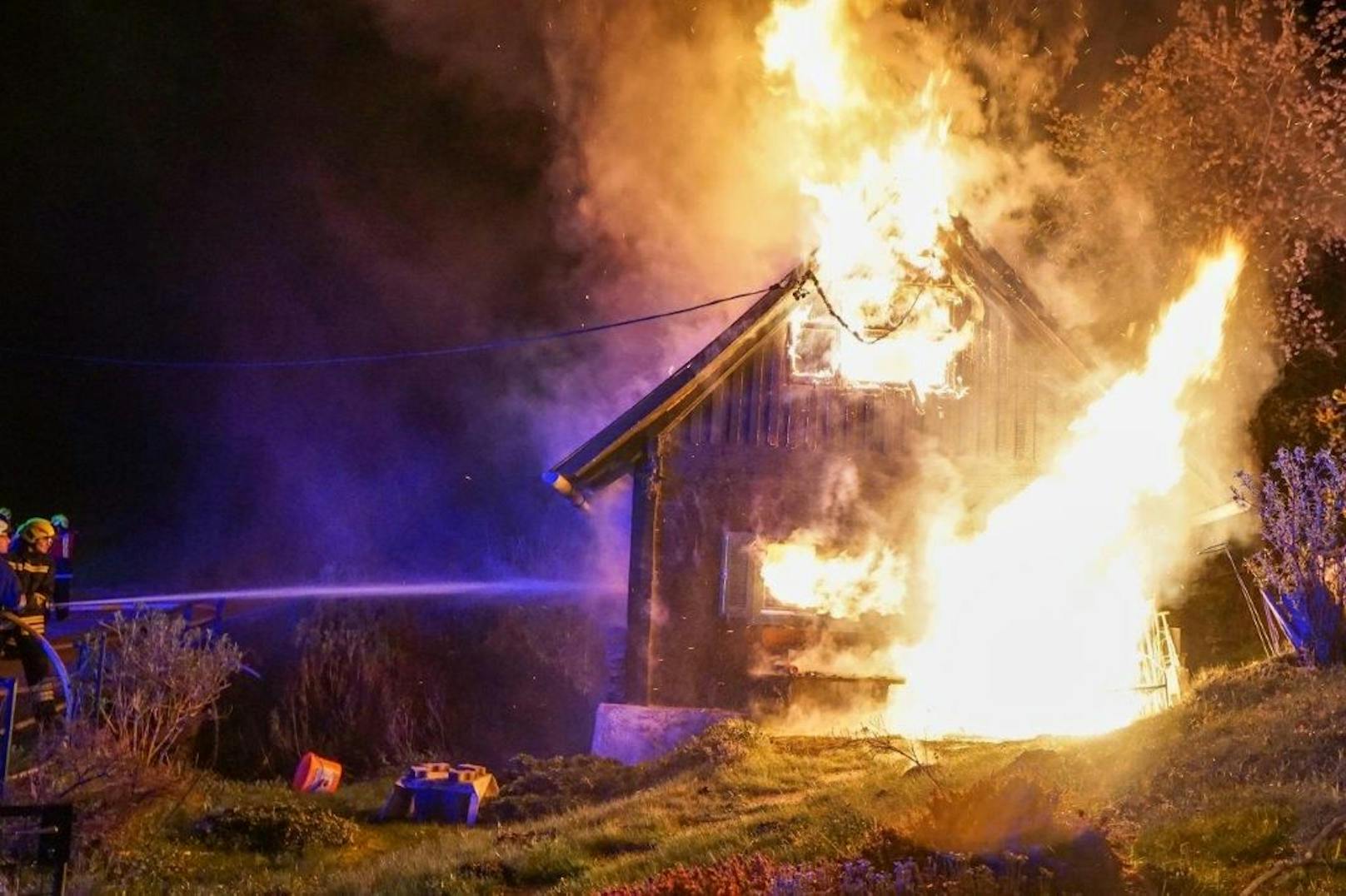 Groß-Alarm für die Feuerwehr im Bezirk Neunkirchen