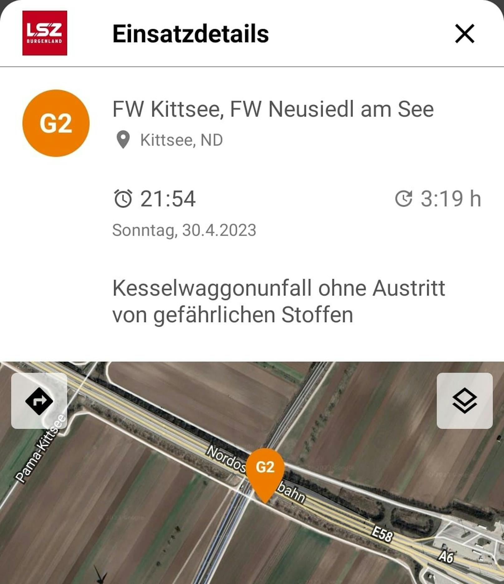 Außerdem kollidierten Zugteile bzw. transportierte Container mit den Stehern der über der Unfallstelle verlaufenden Autobahnbrücke.