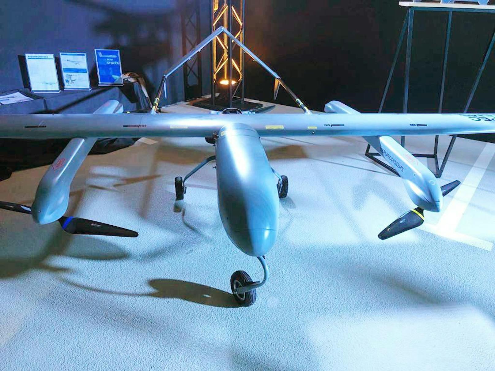 Vom Unternehmen UkrSpecSystems stammt auch diese Drohne, die sowohl als Aufklärungs- als auch als Kampfdrohne eingesetzt werden kann.