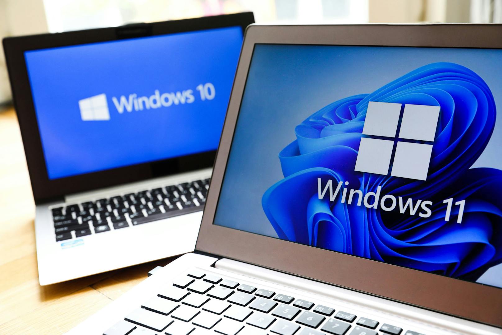 Windows 10 wird langsam verschwinden. Microsoft stoppt 2025 den Support zugunsten von Windows 11.
