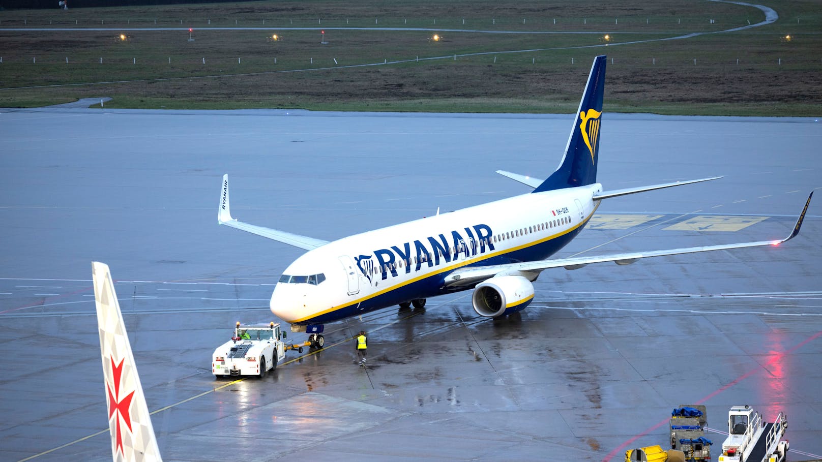 Ryanair vergisst Rollstuhl-Passagiere am Flughafen Wien