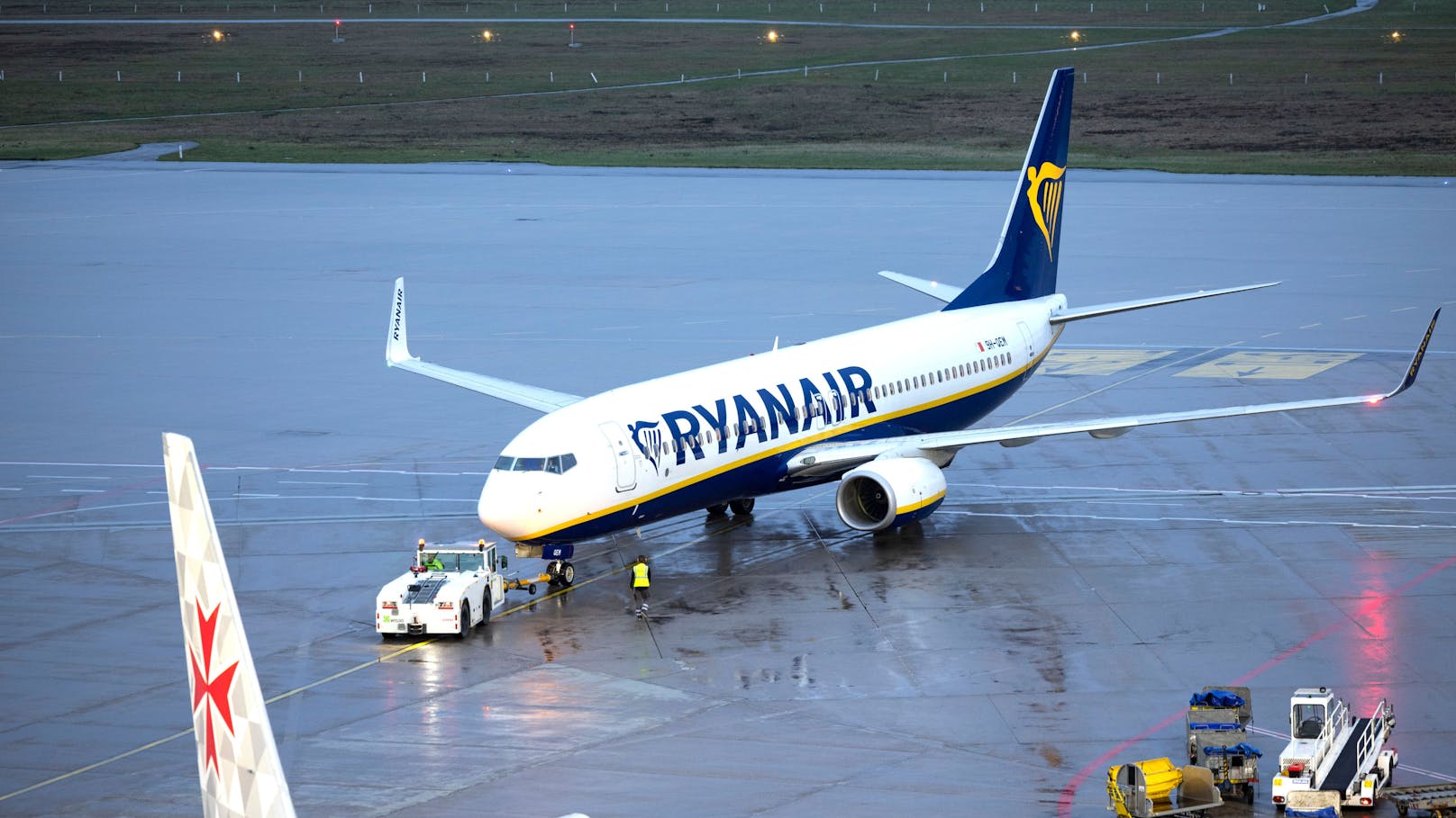 Ryanair vergisst Rollstuhl-Passagiere am Flughafen Wien