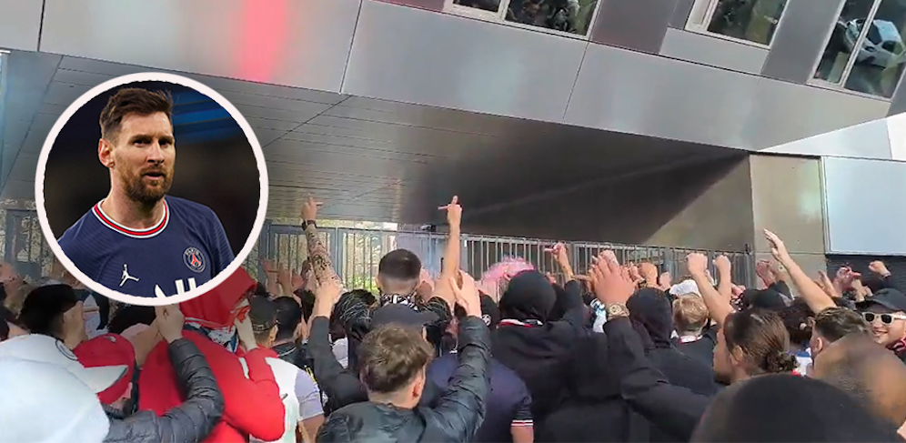 Die Paris-Ultras beleidigen Fußball-Star Lionel Messi. 
